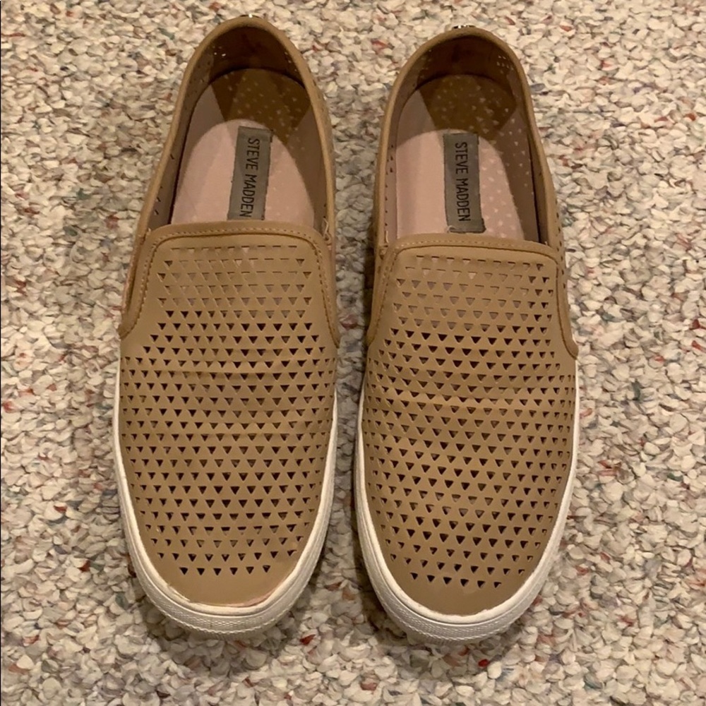 Tan Steve Madden